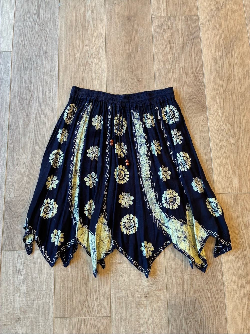 Shoreline Navy blue Skirt with Yellow Floral Handkerchief Hem size Med fairycore